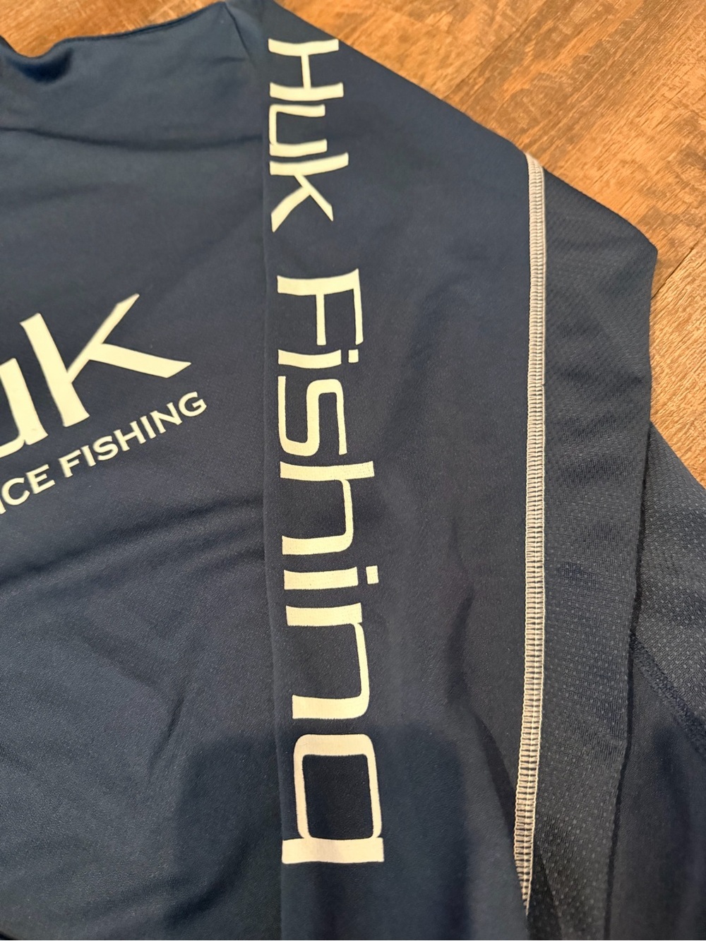 Huk Performance Fishing Hooded Long Sleeve Shirt Navy Size Small UPF - Picture 2 of 5